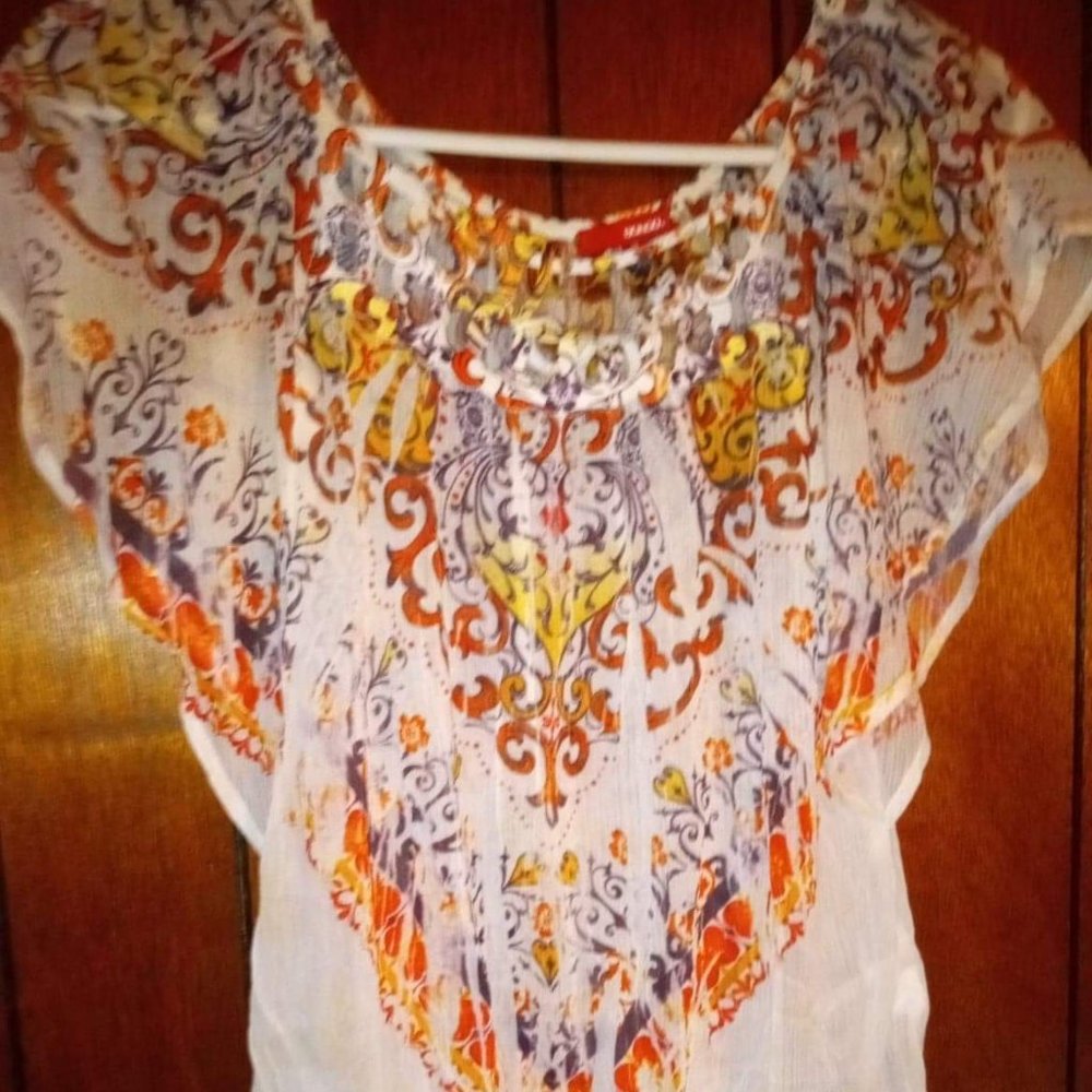 BONGO BRAND NAMED BUTTERFLY CAP SLEEVE BEAUTIFUL BLOUSE SIZE S